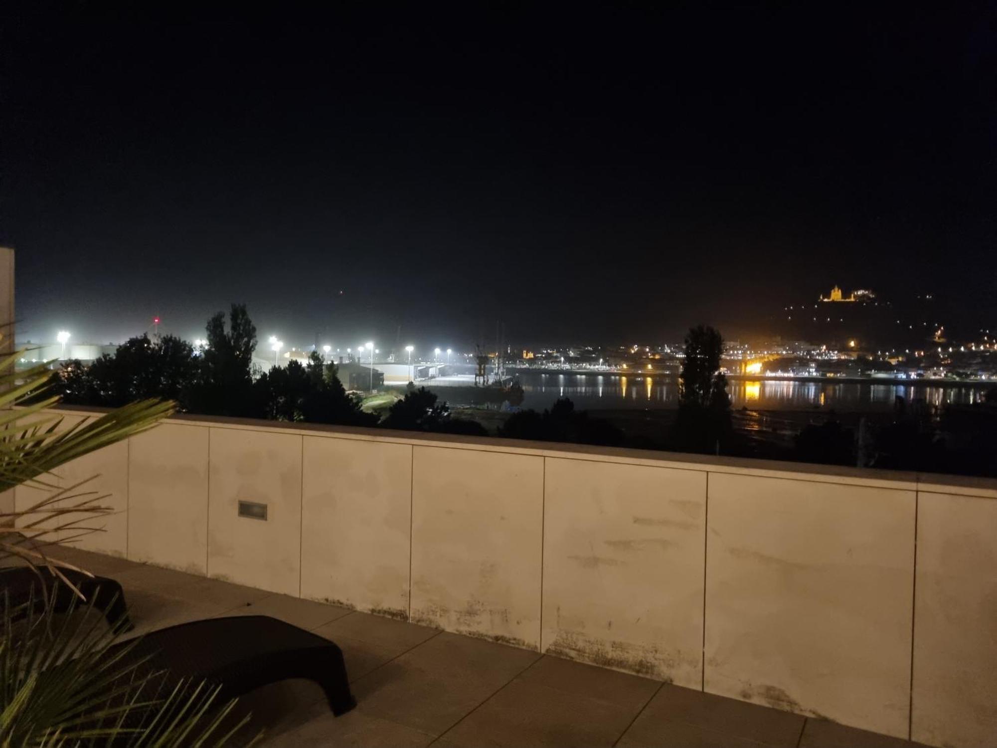 River Town View - Luxury Apartment With Jacuzzi On Terrace Viana do Castelo Zewnętrze zdjęcie