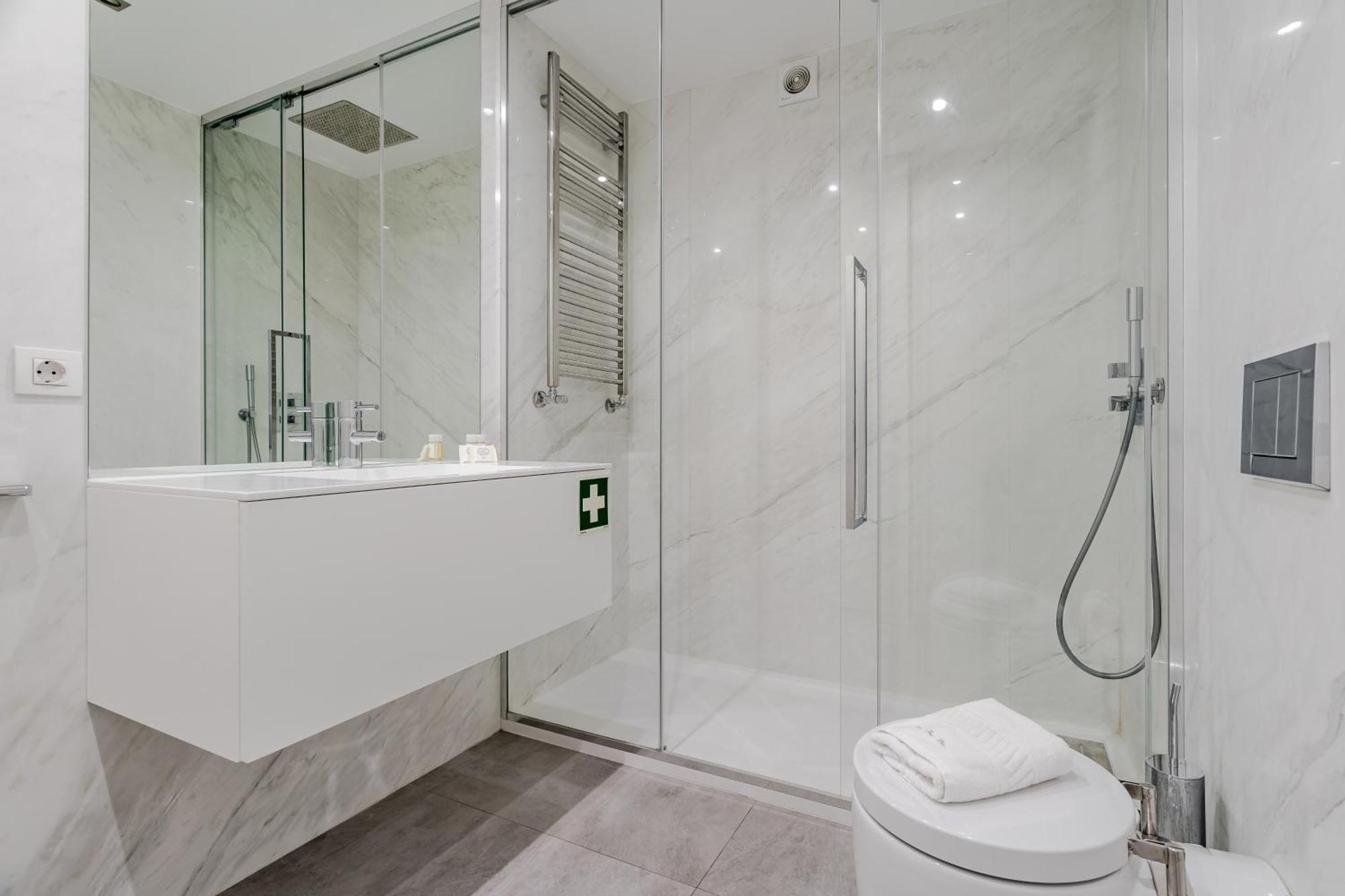 River Town View - Luxury Apartment With Jacuzzi On Terrace Viana do Castelo Zewnętrze zdjęcie